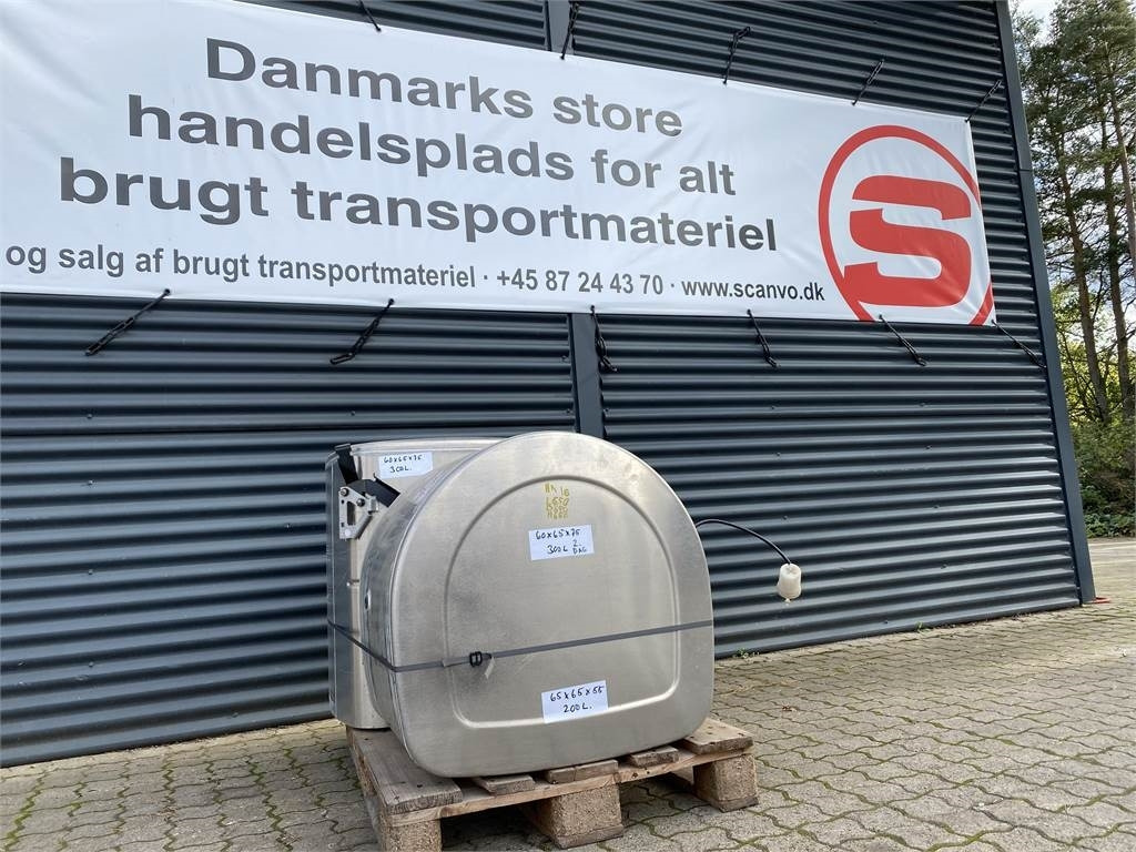 Volvo 200 ltr Dieseltank - Fuel tank for Truck: picture 1 Volvo 200 ltr Dieseltank - Fuel tank for Truck: picture 1