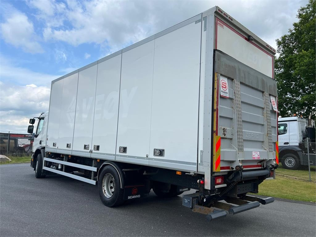 Volvo FE320 18 ton - Refrigerated truck: picture 3 Volvo FE320 18 ton - Refrigerated truck: picture 3