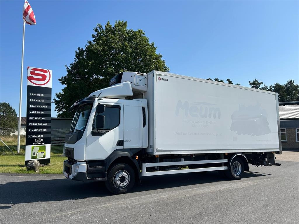 Volvo FL 280 (12 ton) Dobbelt compartment - Refrigerated truck: picture 1 Volvo FL 280 (12 ton) Dobbelt compartment - Refrigerated truck: picture 1