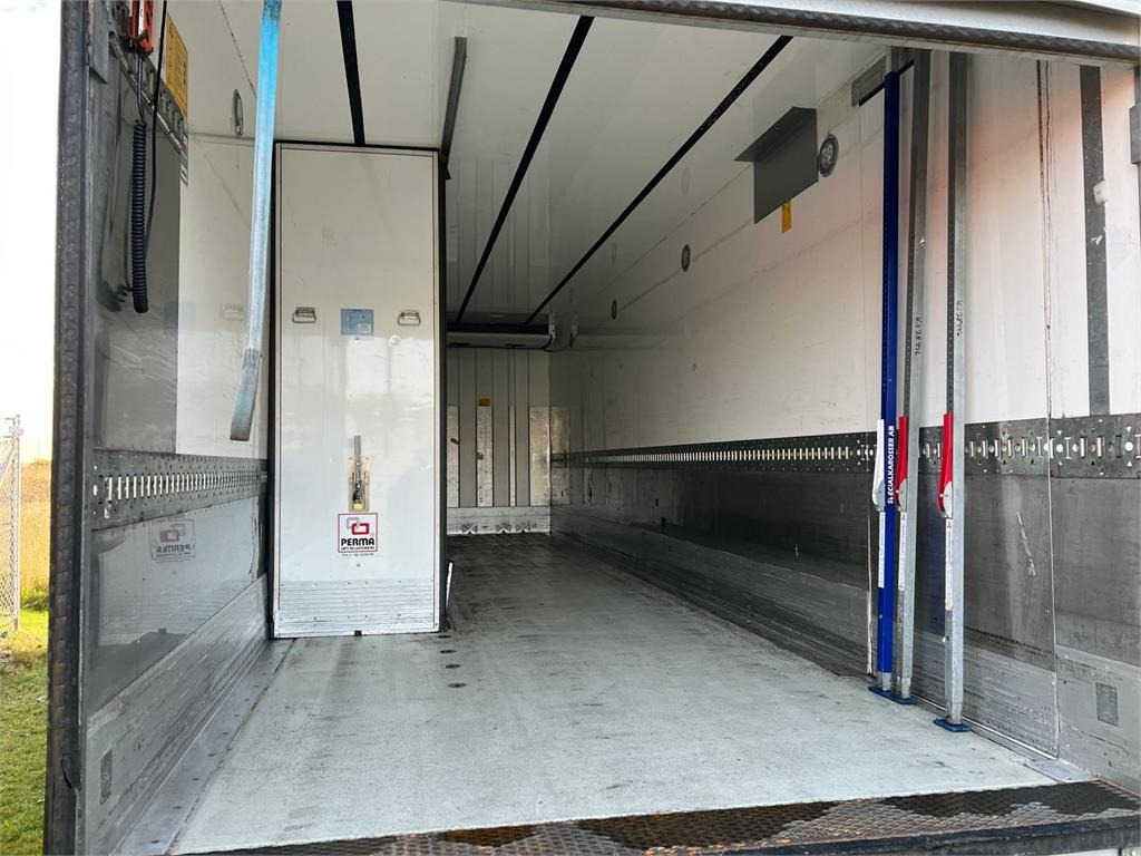 Refrigerated truck Volvo FM420 + 2 akslet kærre 2-Temps: picture 7