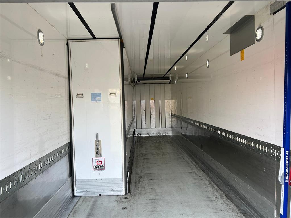 Refrigerated truck Volvo FM420 + 2 akslet kærre 2-Temps: picture 11 Refrigerated truck Volvo FM420 + 2 akslet kærre 2-Temps: picture 11