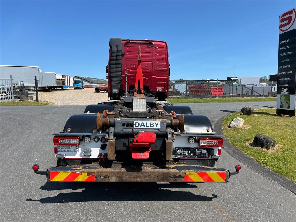 Volvo FM430 - Hook lift truck: picture 5 Volvo FM430 - Hook lift truck: picture 5