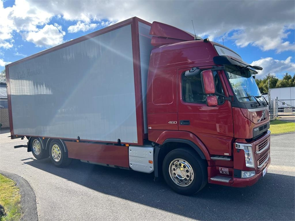 Volvo FM460 - Box truck: picture 3 Volvo FM460 - Box truck: picture 3