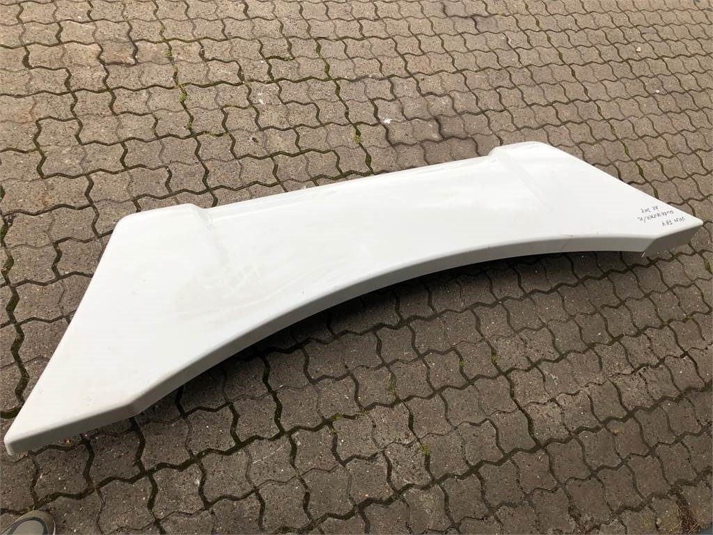 Volvo Tagspoiler Volvo FH Globetrotter 2018 - Aerodynamics/ Spoiler for Truck: picture 4 Volvo Tagspoiler Volvo FH Globetrotter 2018 - Aerodynamics/ Spoiler for Truck: picture 4