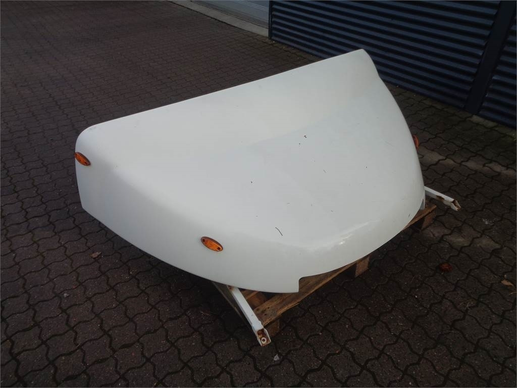 Volvo Tagspoiler til Volvo FL - Curtain side truck: picture 3 Volvo Tagspoiler til Volvo FL - Curtain side truck: picture 3