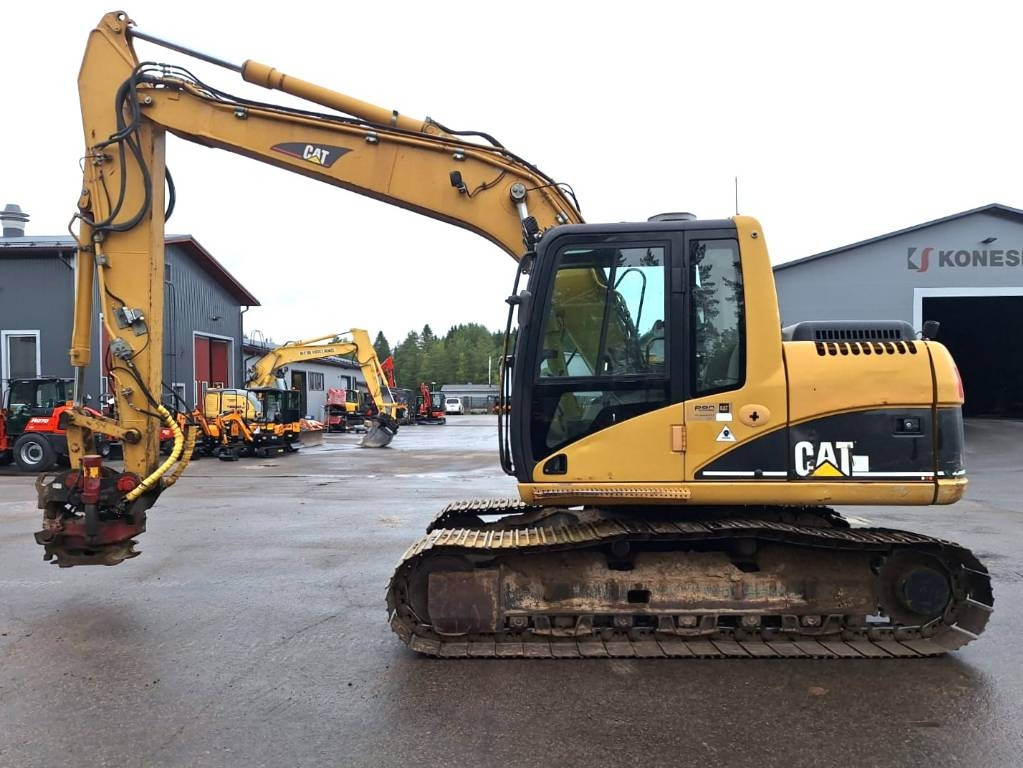 CAT 312CL PYÖRITTÄJÄLLÄ - Crawler excavator: picture 1 CAT 312CL PYÖRITTÄJÄLLÄ - Crawler excavator: picture 1