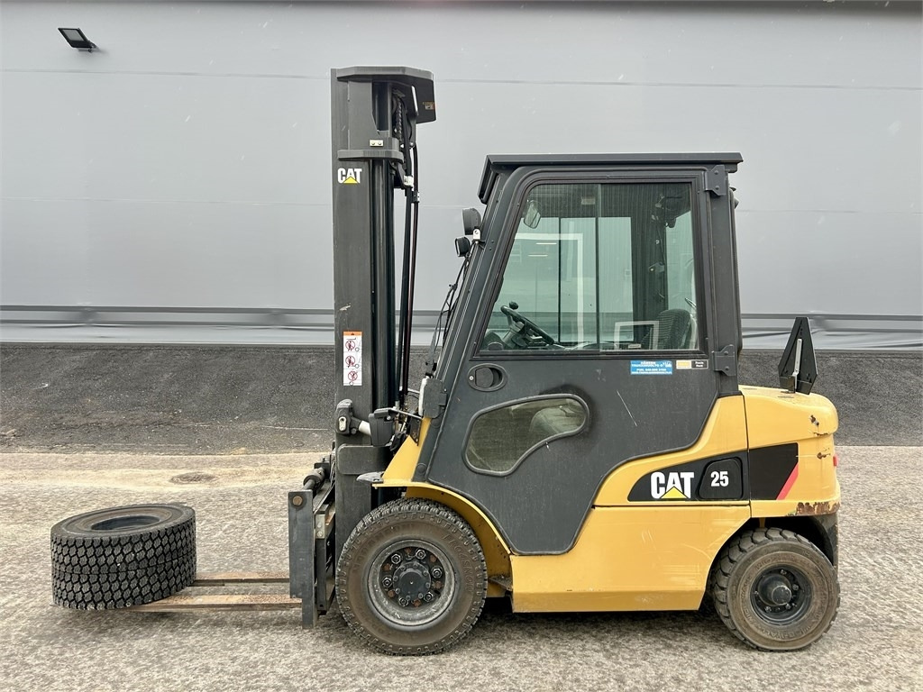 CAT DP 25 NT  - Diesel forklift: picture 1 CAT DP 25 NT  - Diesel forklift: picture 1