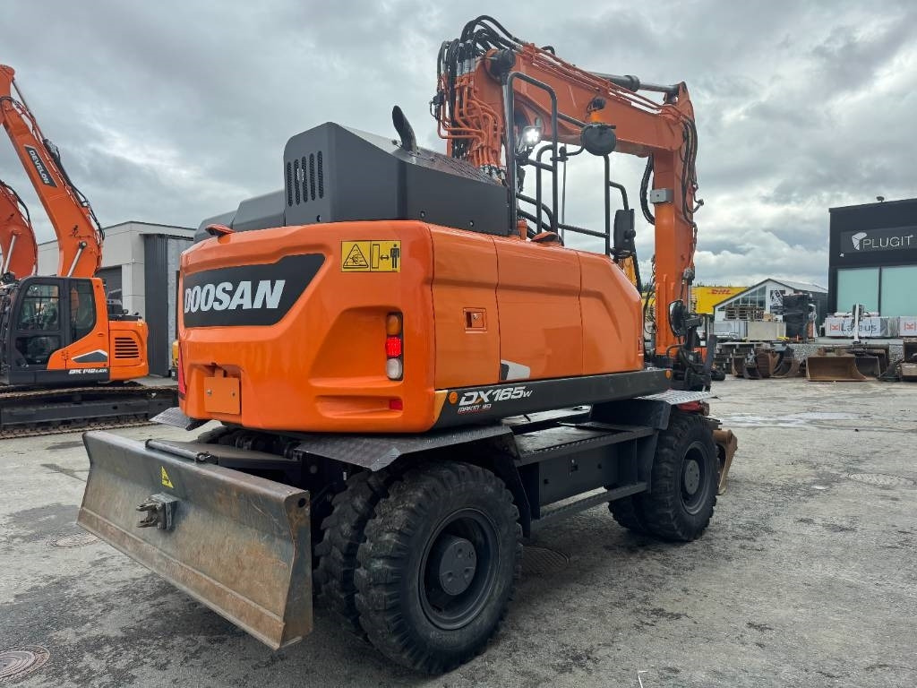 Doosan DX 165 W-5 - Wheel excavator: picture 5 Doosan DX 165 W-5 - Wheel excavator: picture 5