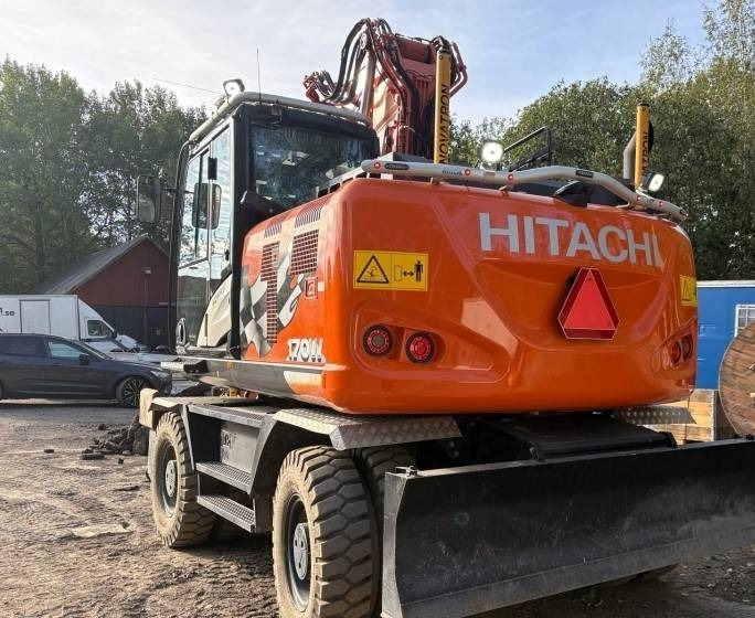 Hitachi ZX170W-6 + Peräkärry 2-akselinen - Wheel excavator: picture 2 Hitachi ZX170W-6 + Peräkärry 2-akselinen - Wheel excavator: picture 2