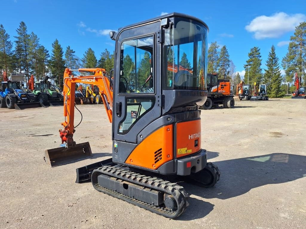 Hitachi ZX17U-2 KALLISTAJA+4-KAUHAA - Mini excavator: picture 2 Hitachi ZX17U-2 KALLISTAJA+4-KAUHAA - Mini excavator: picture 2