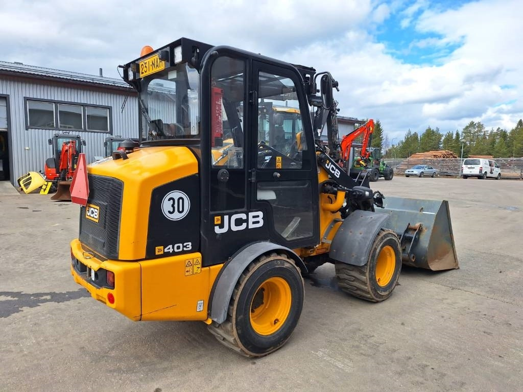 JCB 403 PIIKIT JA KAUHA - Compact loader: picture 4 JCB 403 PIIKIT JA KAUHA - Compact loader: picture 4