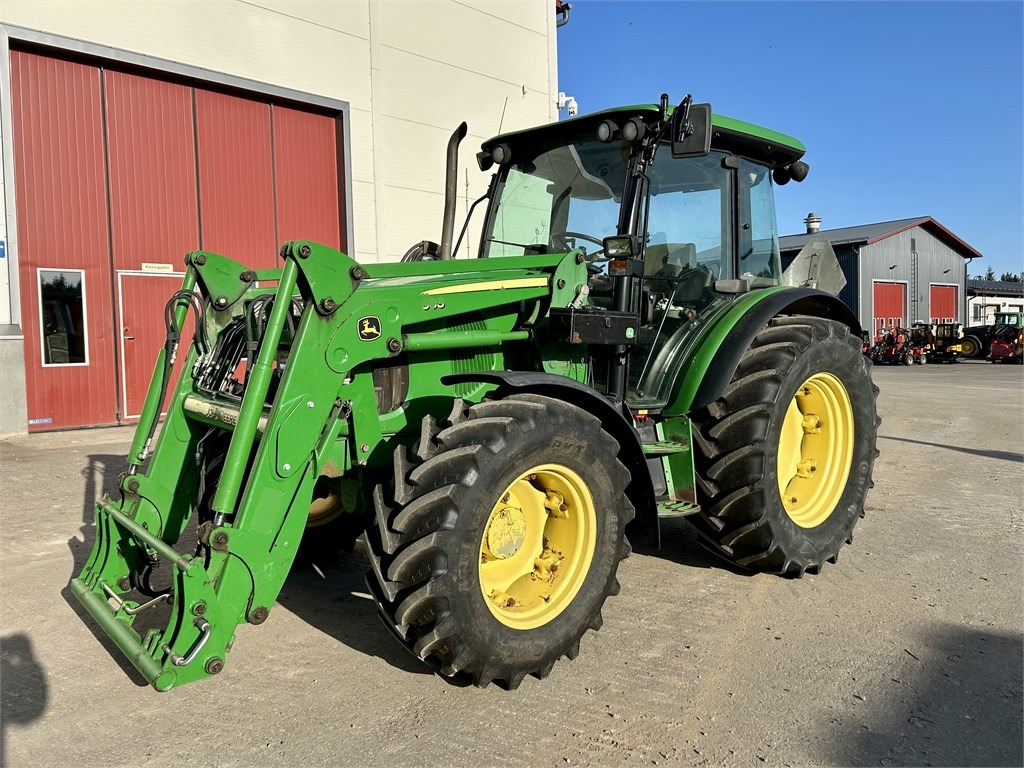 John Deere MYYTY!!SOLD!! 5100M ETUKUORMAAJALLA - Farm tractor: picture 1 John Deere MYYTY!!SOLD!! 5100M ETUKUORMAAJALLA - Farm tractor: picture 1