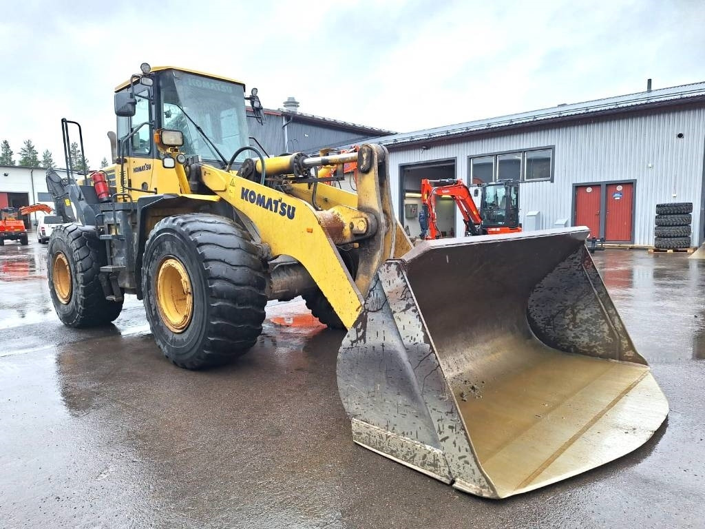 Komatsu MYYTY! SOLD! WA380-5H RASVARI  - Wheel loader: picture 5 Komatsu MYYTY! SOLD! WA380-5H RASVARI  - Wheel loader: picture 5