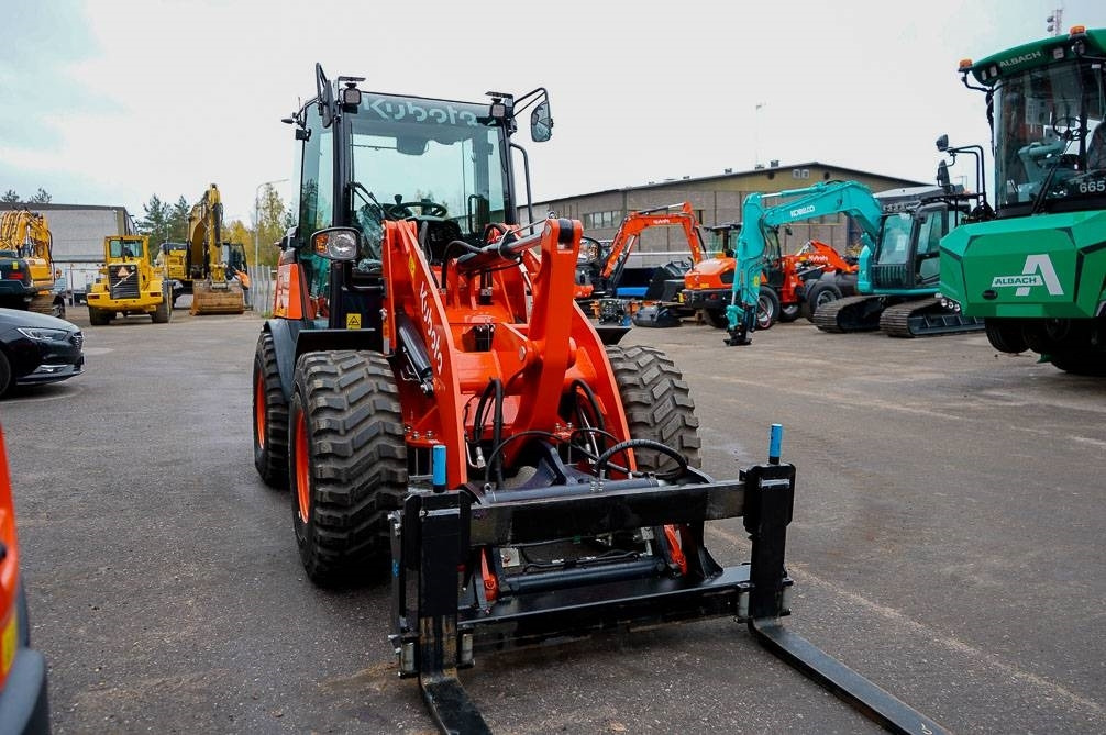 Kubota R090 VARUSTELTU - Wheel loader: picture 4 Kubota R090 VARUSTELTU - Wheel loader: picture 4