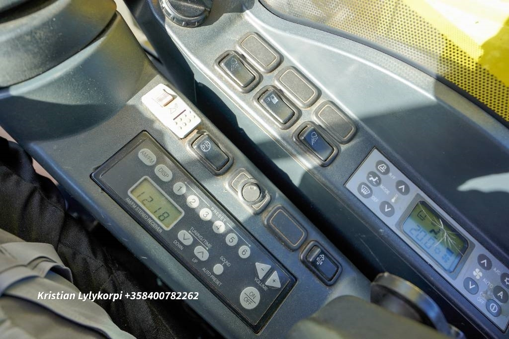 Crawler excavator New Holland E140CSR ENGCONILLA: picture 39
