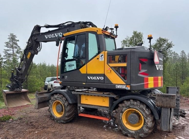 Wheel excavator Volvo EWR 150 E: picture 1