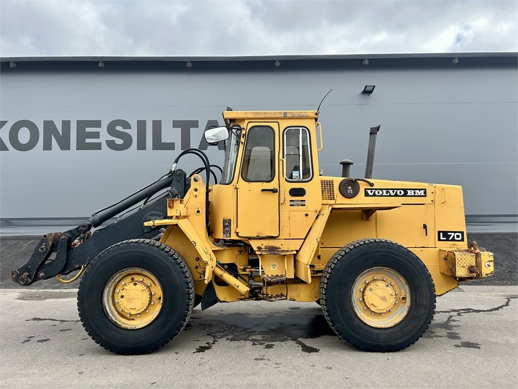 Volvo L 70 - Wheel loader: picture 1 Volvo L 70 - Wheel loader: picture 1