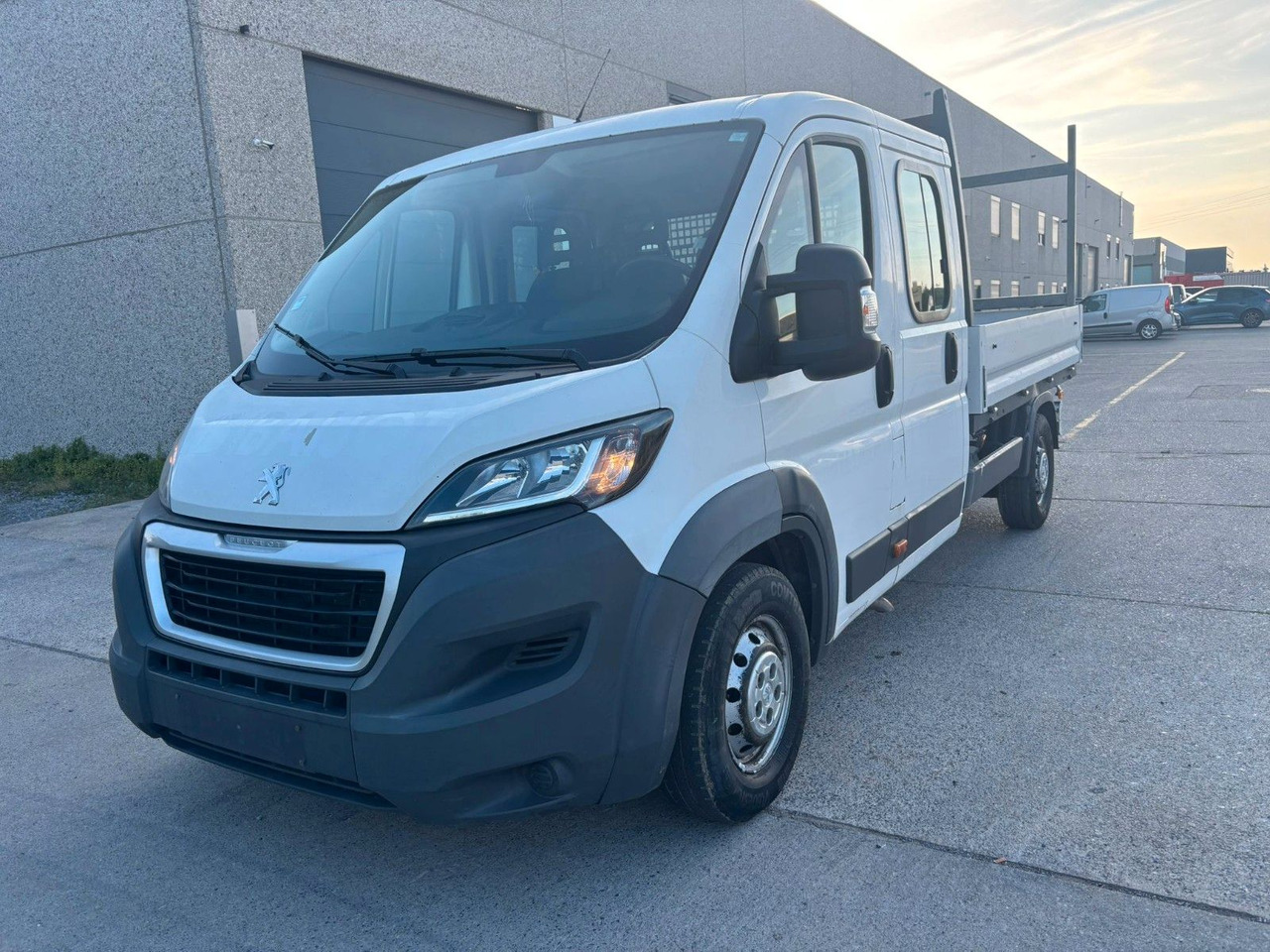 Peugeot Boxer Pritsche Maxi. Doka. 150PS. - Open body delivery van, Crew cab van: picture 2 Peugeot Boxer Pritsche Maxi. Doka. 150PS. - Open body delivery van, Crew cab van: picture 2