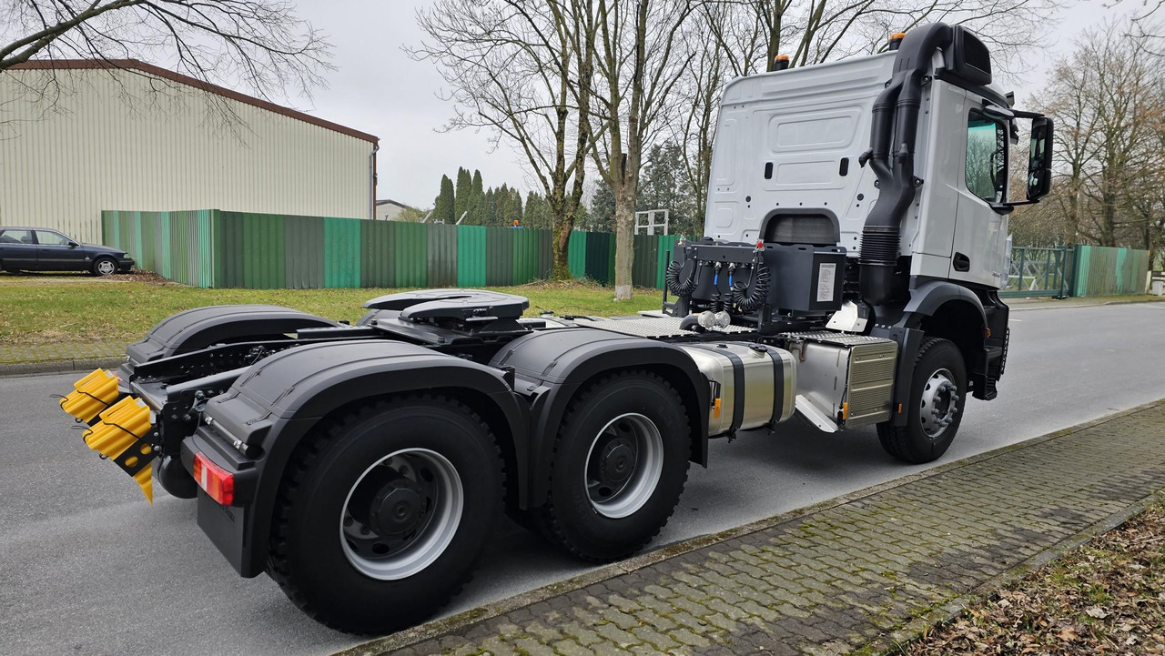 MERCEDES-BENZ Actros 3340 S 6x4 ADR Euro 3 Tractor Head - Tractor unit: picture 4 MERCEDES-BENZ Actros 3340 S 6x4 ADR Euro 3 Tractor Head - Tractor unit: picture 4