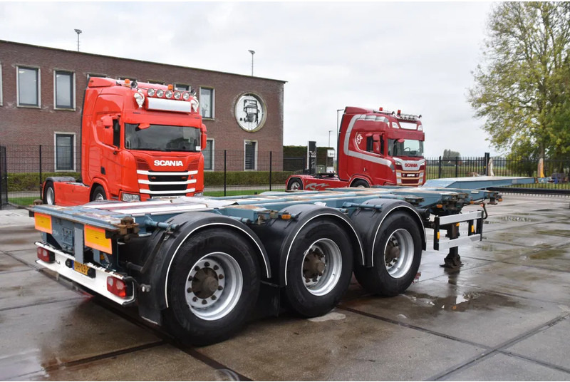 D-Tec FT-43-03V - ADR FL - 3 x EXTENDABLE - BPW AXLES - DRUM BRAKES - GOOD CONDITION - - Container transporter/ Swap body semi-trailer: picture 2 D-Tec FT-43-03V - ADR FL - 3 x EXTENDABLE - BPW AXLES - DRUM BRAKES - GOOD CONDITION - - Container transporter/ Swap body semi-trailer: picture 2