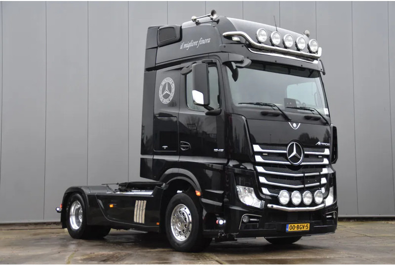 Mercedes-Benz Actros 1945 4x2 - EURO 6 - 842 TKM - PARK. AIRCO - CAMERA - 2 x FUEL TANKS - ALCOA'S - XENON - TOP CONDITION - - Tractor unit: picture 1 Mercedes-Benz Actros 1945 4x2 - EURO 6 - 842 TKM - PARK. AIRCO - CAMERA - 2 x FUEL TANKS - ALCOA'S - XENON - TOP CONDITION - - Tractor unit: picture 1