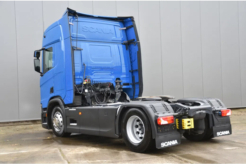 Scania R460 NGS 4x2 - SUPER - RETARDER - 325 TKM - PARK. AIRCO - ACC - NAVI - 2 x FUEL TANKS - TOP CONDITION - - Tractor unit: picture 3 Scania R460 NGS 4x2 - SUPER - RETARDER - 325 TKM - PARK. AIRCO - ACC - NAVI - 2 x FUEL TANKS - TOP CONDITION - - Tractor unit: picture 3