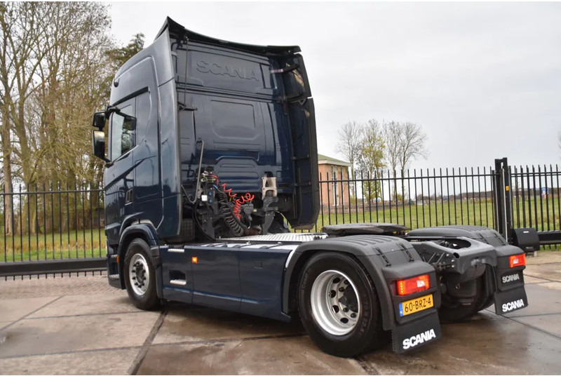 Scania S450 NGS 4x2NB - FULL AIR - 674 TKM - RETARDER - PARK. AIRCO - NAVI - 2 x FUEL TANKS - LED - - Tractor unit: picture 3 Scania S450 NGS 4x2NB - FULL AIR - 674 TKM - RETARDER - PARK. AIRCO - NAVI - 2 x FUEL TANKS - LED - - Tractor unit: picture 3