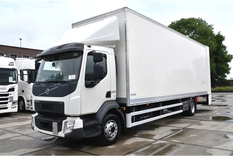 Volvo FL 280 4x2 + BOX - 294 TKM - AIRCO - DOUBLE CARGOFLOOR - ELEVATOR - REMOTE CONTROL - CAMERA - - Box truck: picture 1 Volvo FL 280 4x2 + BOX - 294 TKM - AIRCO - DOUBLE CARGOFLOOR - ELEVATOR - REMOTE CONTROL - CAMERA - - Box truck: picture 1