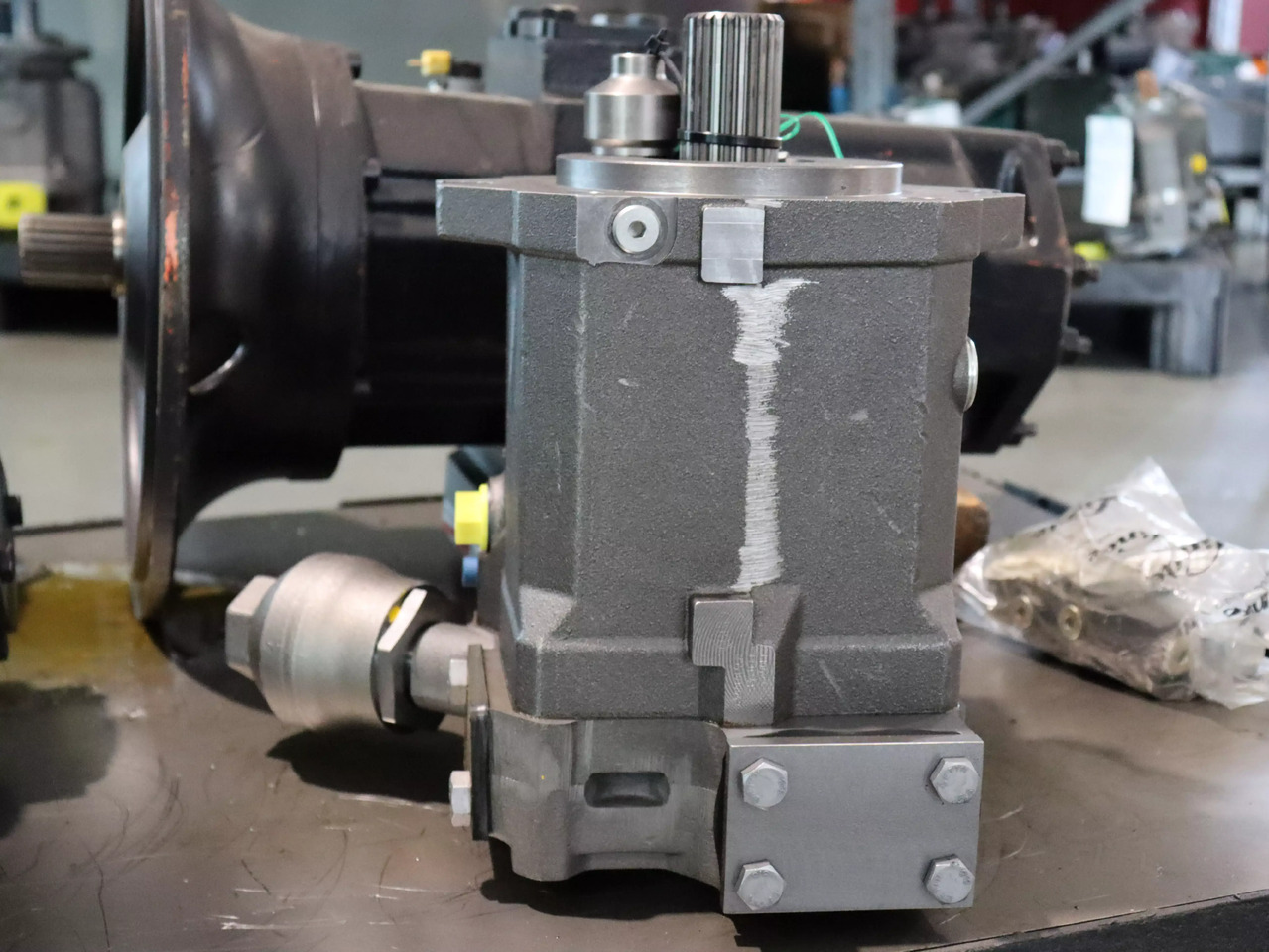 LINDE HPR02 A2 135 R LP00 0 0 0 S - Hydraulic pump for Construction machinery: picture 2 LINDE HPR02 A2 135 R LP00 0 0 0 S - Hydraulic pump for Construction machinery: picture 2