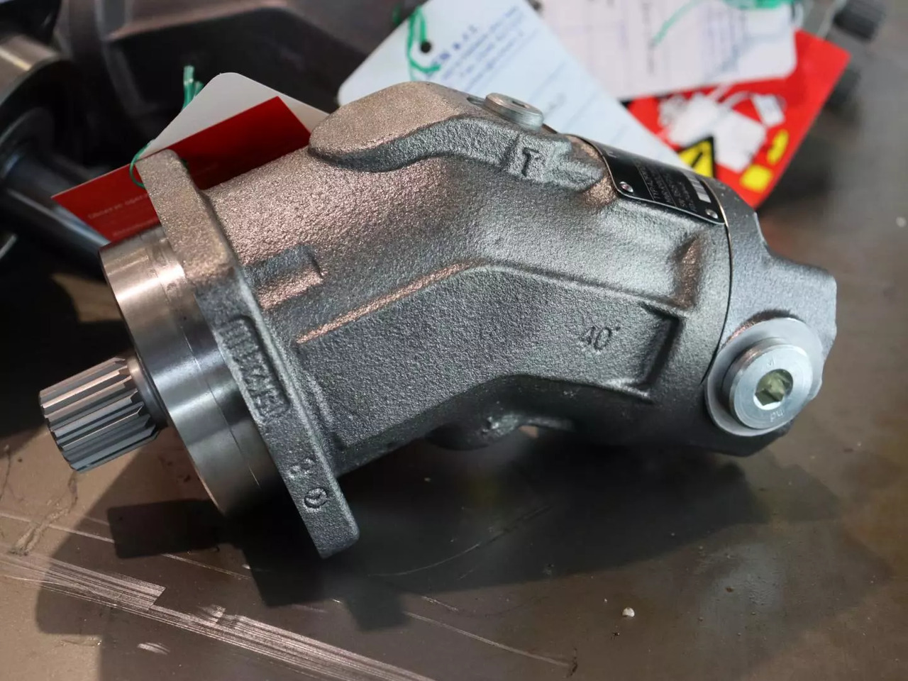 REXROTH A2FM12/61W-VAB040 - Hydraulic motor for Material handling equipment: picture 1 REXROTH A2FM12/61W-VAB040 - Hydraulic motor for Material handling equipment: picture 1