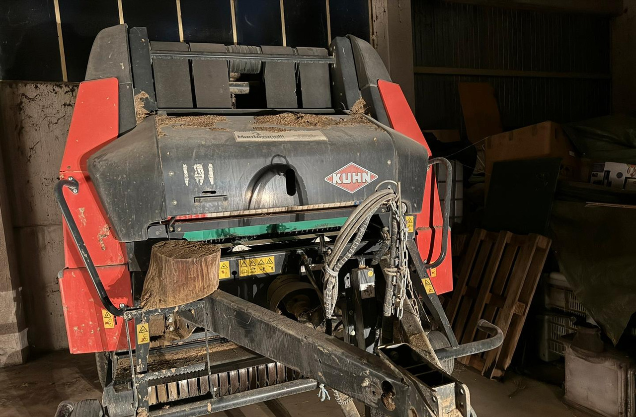 Rotopressa - Round baler: picture 1 Rotopressa - Round baler: picture 1