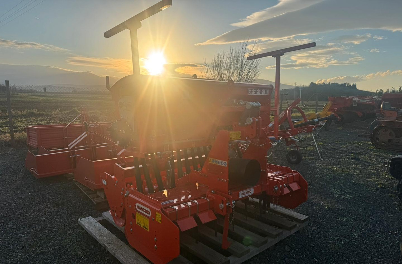 Seminatrice - Seed drill: picture 3 Seminatrice - Seed drill: picture 3