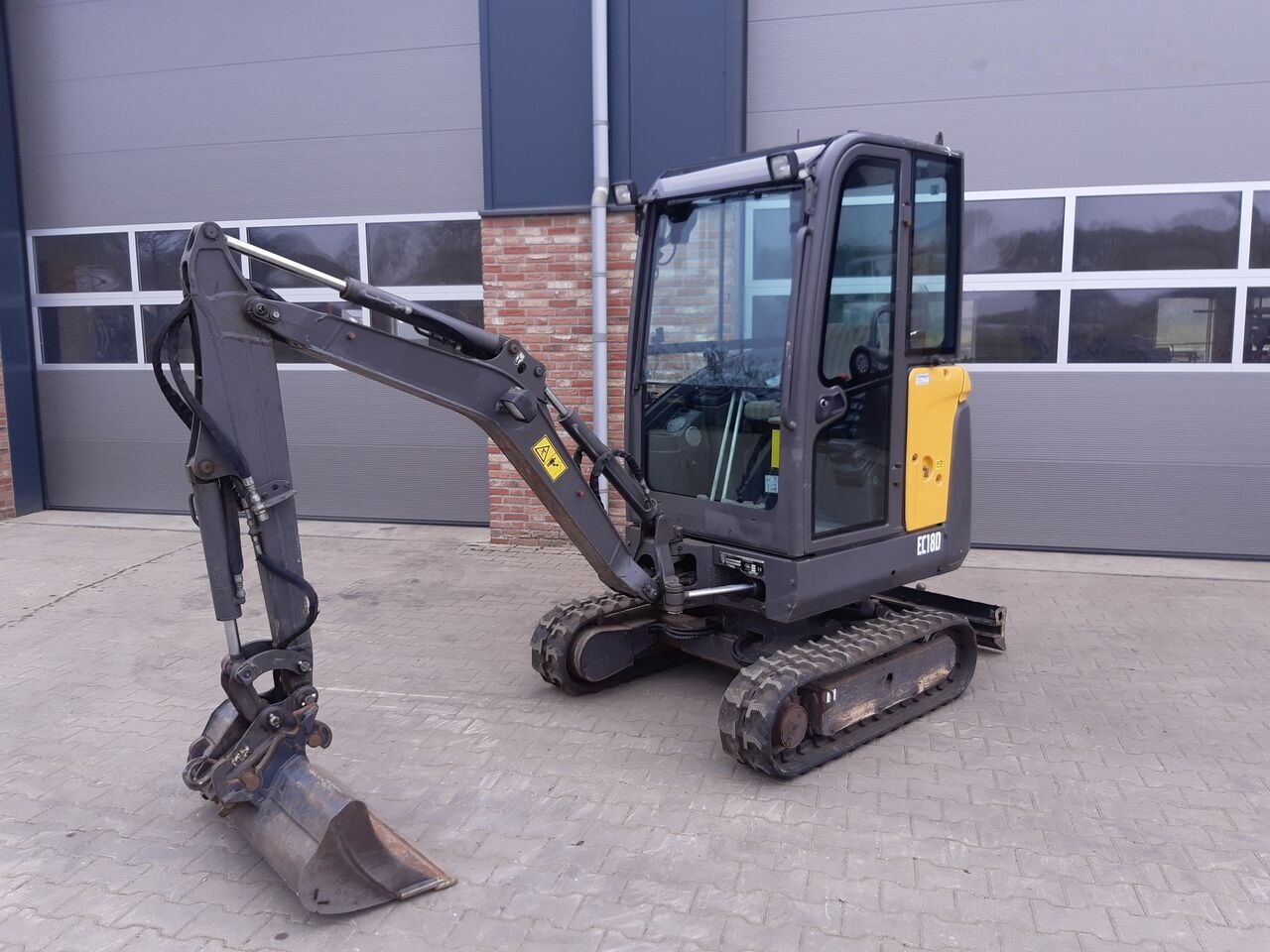 Volvo EC18D - Mini excavator: picture 1 Volvo EC18D - Mini excavator: picture 1