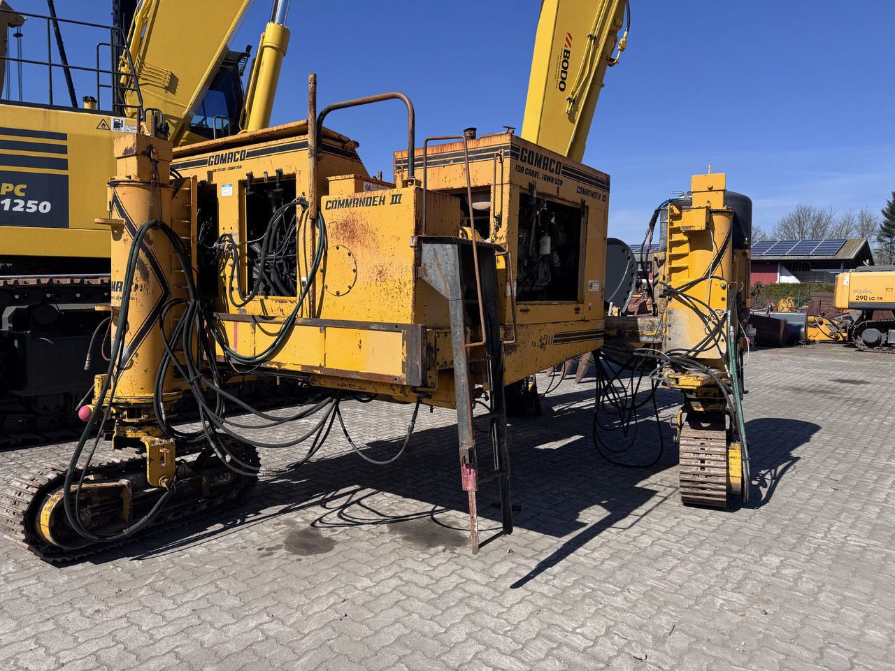 GOMACO GT6300 /Commander III - Slipform paver: picture 3 GOMACO GT6300 /Commander III - Slipform paver: picture 3