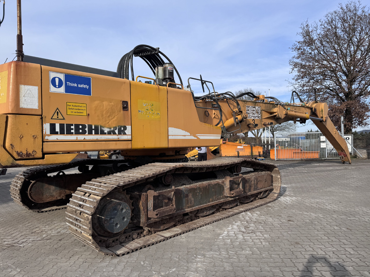 LIEBHERR R954BHDW material handler with elevation cab - Material handler: picture 3 LIEBHERR R954BHDW material handler with elevation cab - Material handler: picture 3