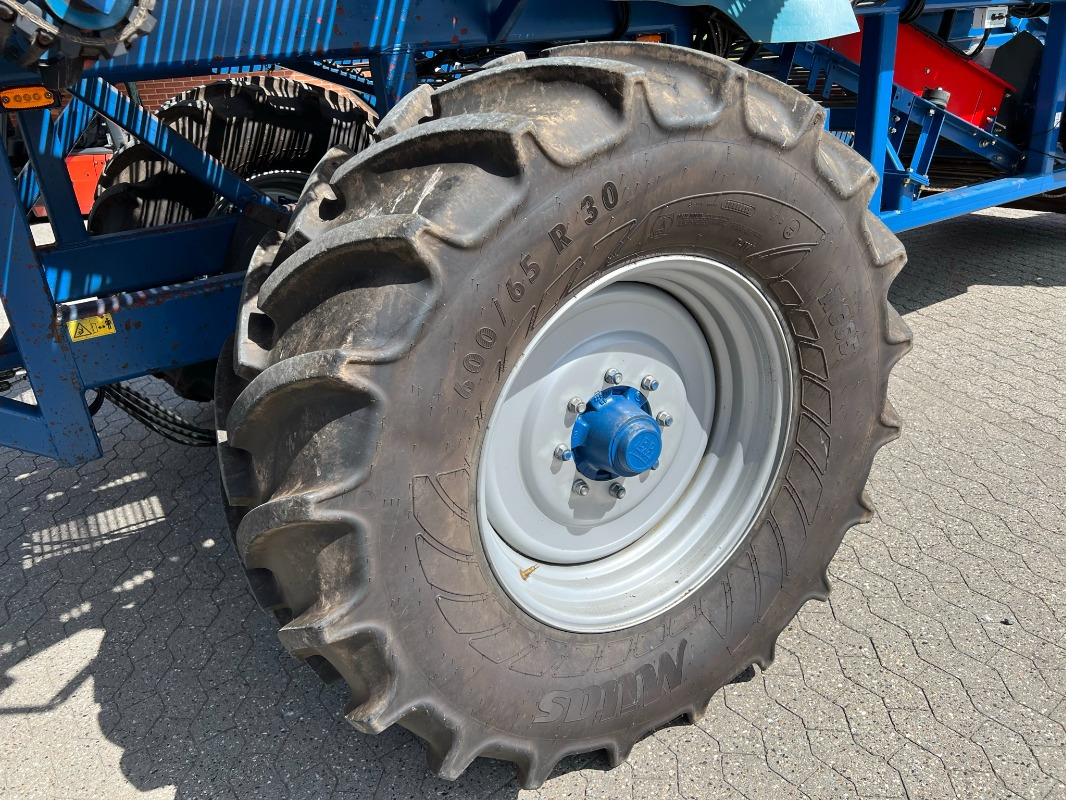 ASA-Lift ASA-LIFT SL-1022 - Harvester attachment: picture 5 ASA-Lift ASA-LIFT SL-1022 - Harvester attachment: picture 5