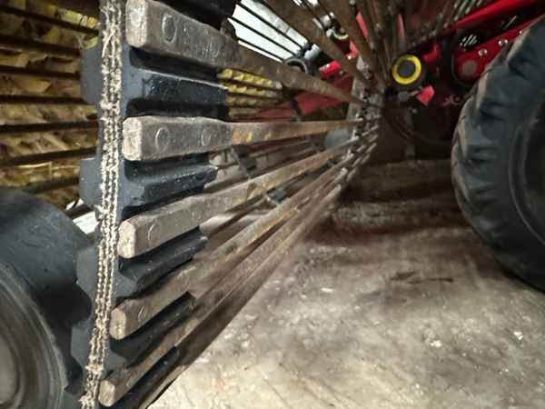 Grimme CS 150 RotaPower - Potato harvester: picture 4 Grimme CS 150 RotaPower - Potato harvester: picture 4