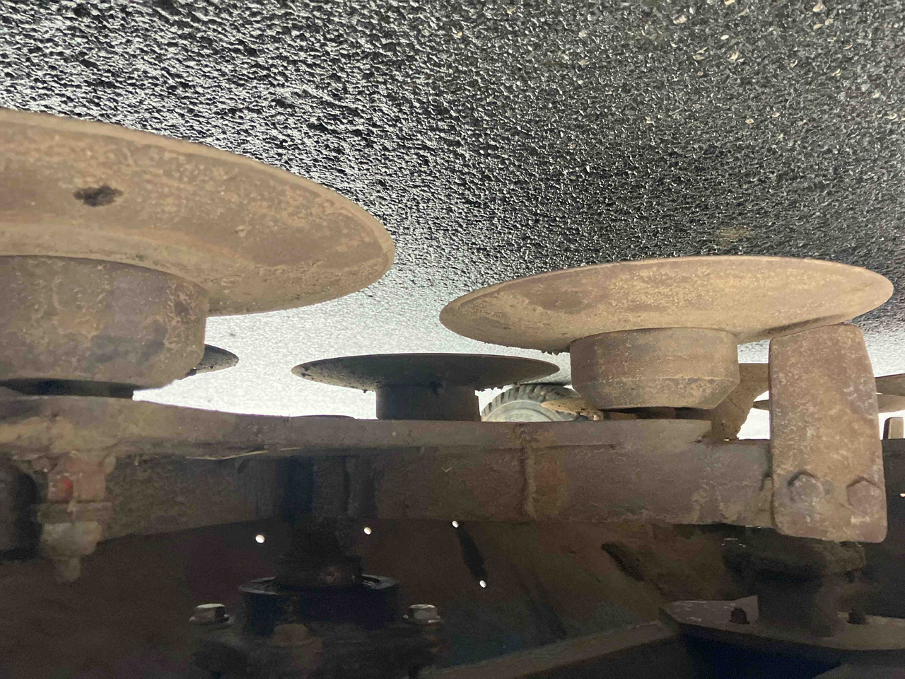 ASA-Lift CR-1510A - Grape harvesting machine: picture 2 ASA-Lift CR-1510A - Grape harvesting machine: picture 2