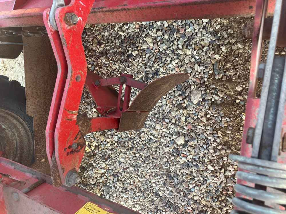 Grimme Grimme GL 32 B, 2 Row, Cup, Potato Planter - Harvester: picture 5 Grimme Grimme GL 32 B, 2 Row, Cup, Potato Planter - Harvester: picture 5