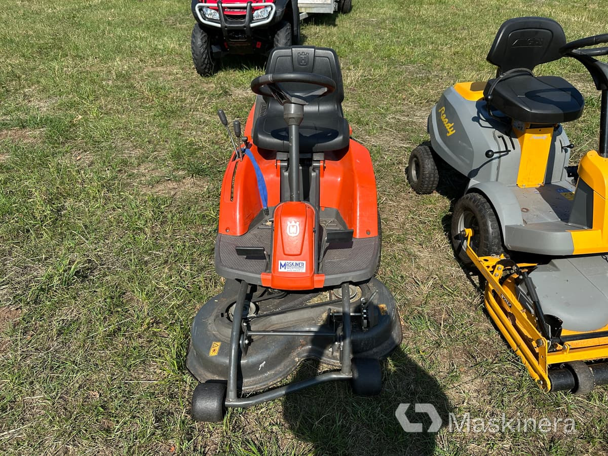 Åkgräsklippare Husqvarna R111B5 - Lawn mower: picture 3 Åkgräsklippare Husqvarna R111B5 - Lawn mower: picture 3