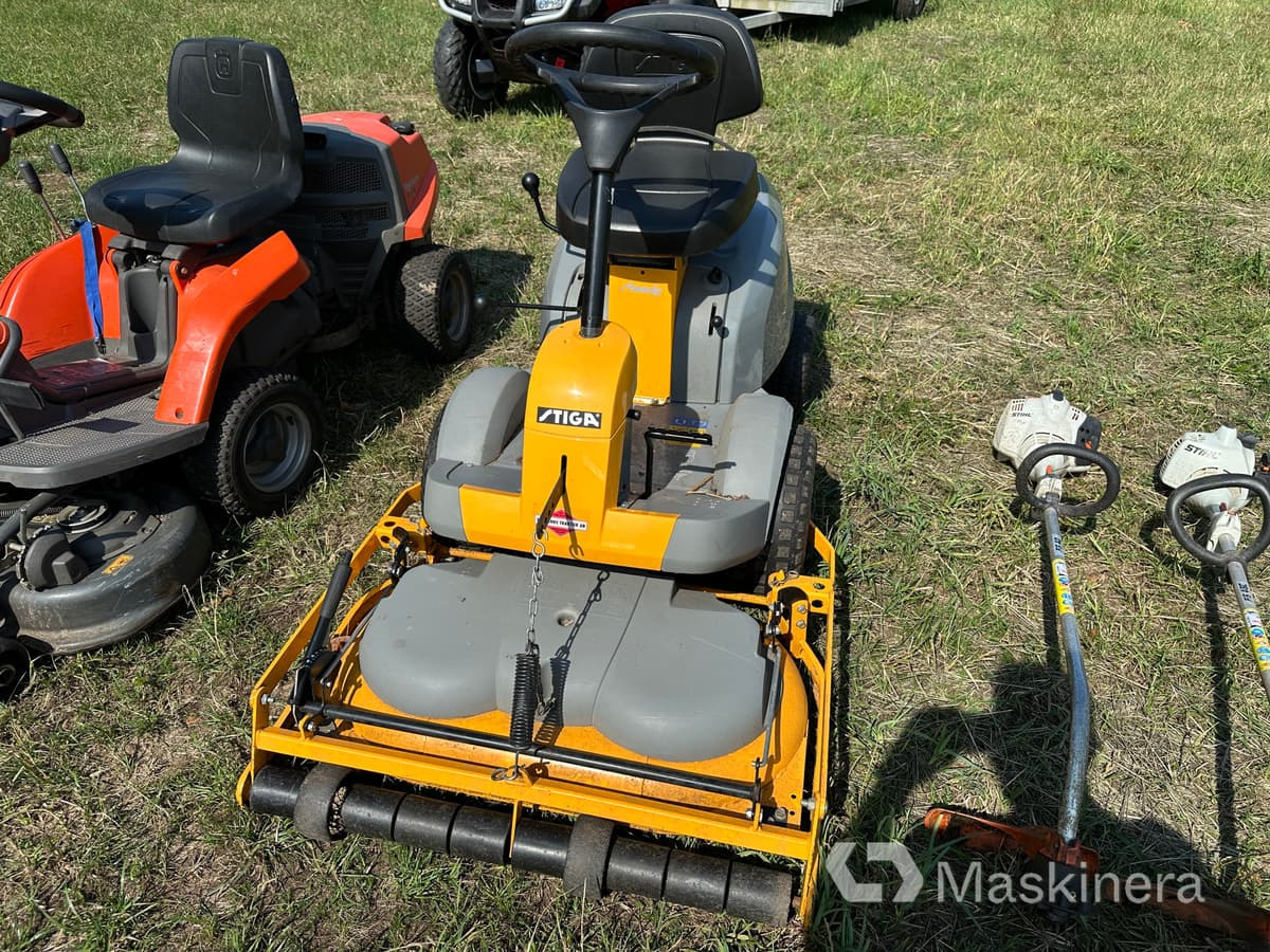 Åkgräsklippare Stiga Ready V301 - Lawn mower: picture 2 Åkgräsklippare Stiga Ready V301 - Lawn mower: picture 2
