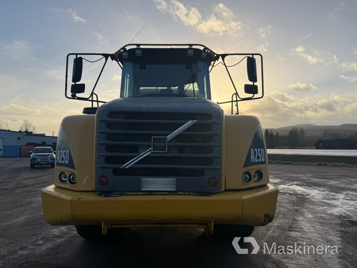 Dumper Volvo A25D 6X6 - Articulated dump truck: picture 2 Dumper Volvo A25D 6X6 - Articulated dump truck: picture 2