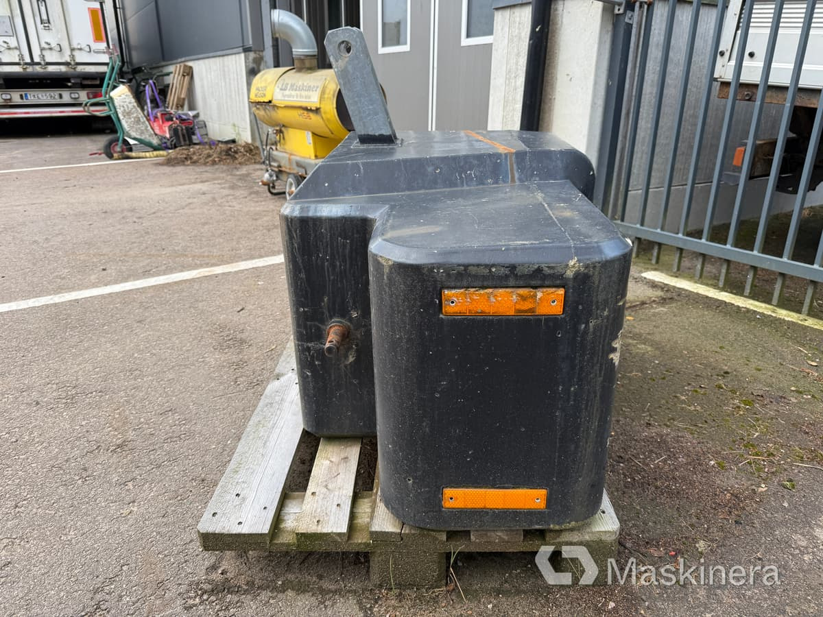 Frontvikt Suer 1000kg - Counterweight: picture 4 Frontvikt Suer 1000kg - Counterweight: picture 4