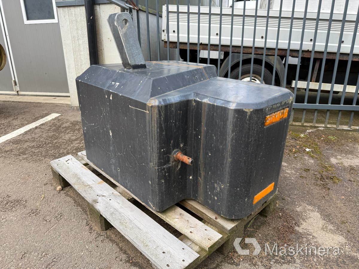 Frontvikt Suer 1000kg - Counterweight: picture 5 Frontvikt Suer 1000kg - Counterweight: picture 5