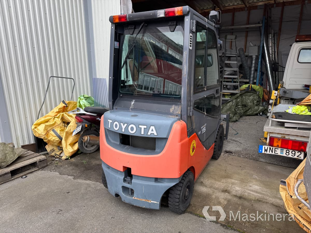 Gaffeltruck Toyota 8FDF15 - Diesel forklift: picture 5 Gaffeltruck Toyota 8FDF15 - Diesel forklift: picture 5