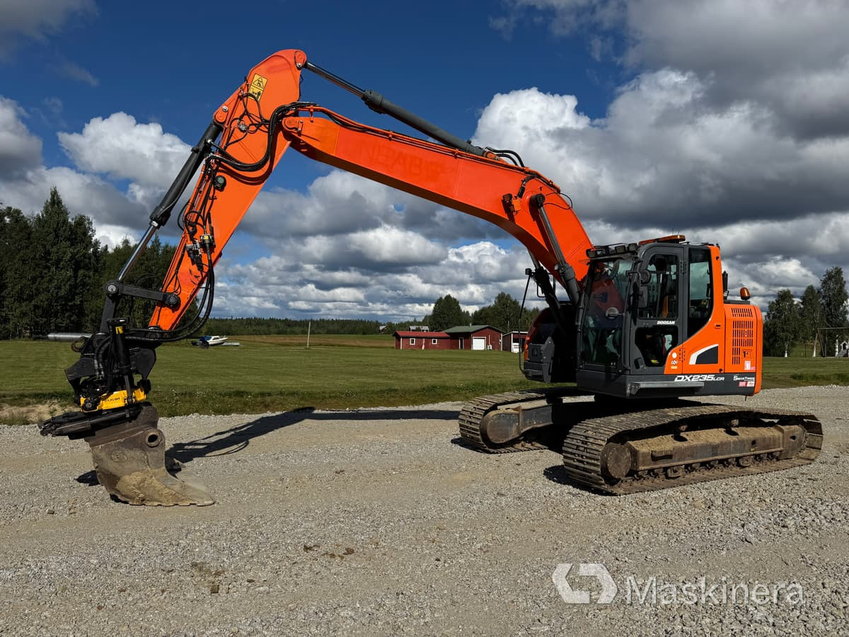 Grävmaskin Doosan DX235LCR-5 - Crawler excavator: picture 1 Grävmaskin Doosan DX235LCR-5 - Crawler excavator: picture 1