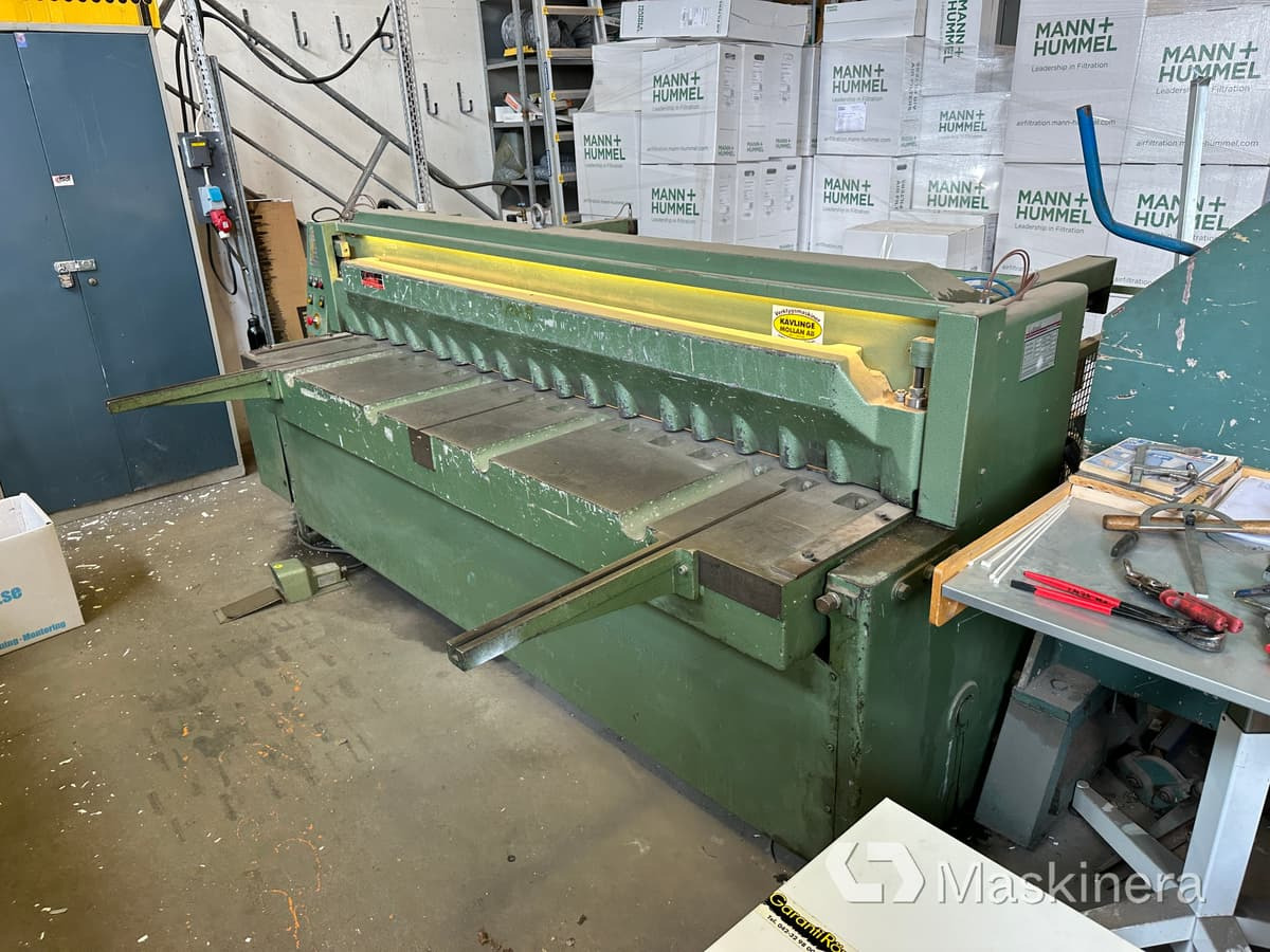 Gradsax Göteneds L-325F - Metalworking machinery: picture 1 Gradsax Göteneds L-325F - Metalworking machinery: picture 1