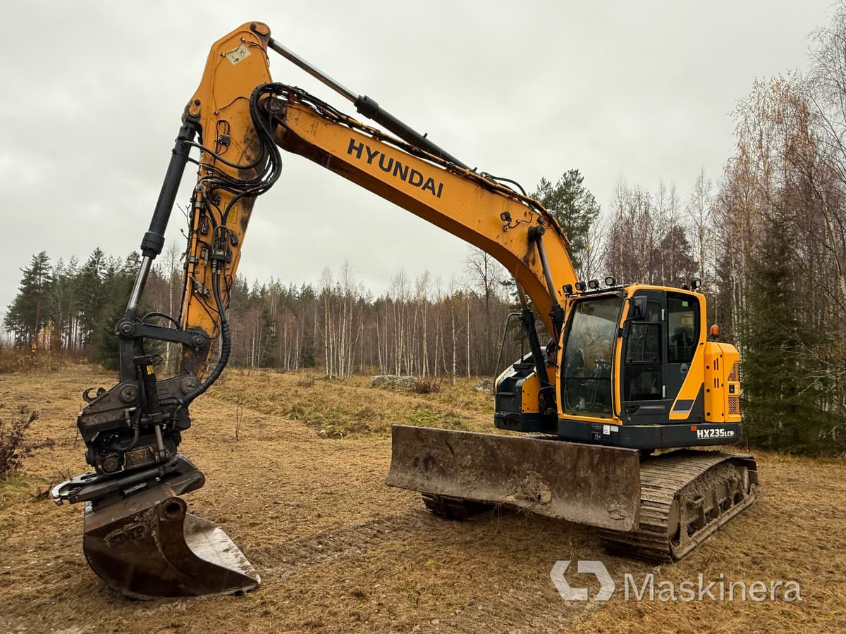 Grävmaskin Hyundai HX235LCR - Crawler excavator: picture 1 Grävmaskin Hyundai HX235LCR - Crawler excavator: picture 1
