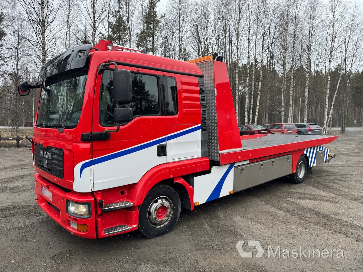 MAN TGL12.240 4X2 BL Bärgningsbil MAN TGL 12.240 4X2 BL - Tow truck: picture 1 MAN TGL12.240 4X2 BL Bärgningsbil MAN TGL 12.240 4X2 BL - Tow truck: picture 1