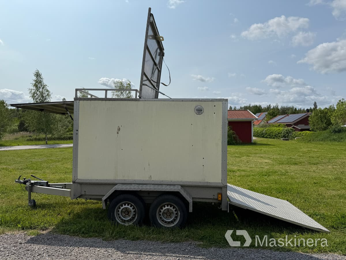 Öppningsbart Alu. kåpvagn, Bil & Plåtsläp 1700 - Closed box trailer: picture 4 Öppningsbart Alu. kåpvagn, Bil & Plåtsläp 1700 - Closed box trailer: picture 4